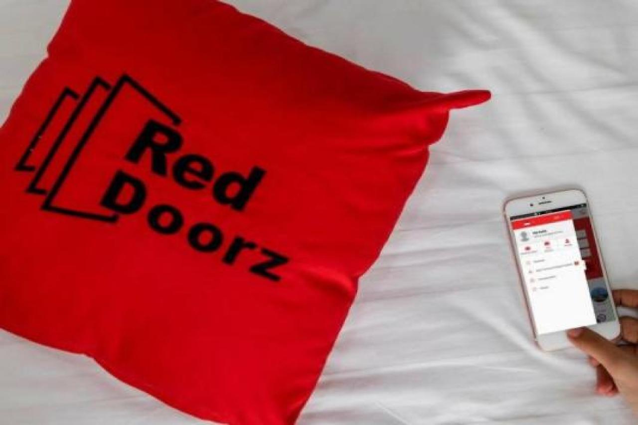 Hotel RedDoorz Premium @ Bukit Damai Indah Balikpapan  Zewnętrze zdjęcie