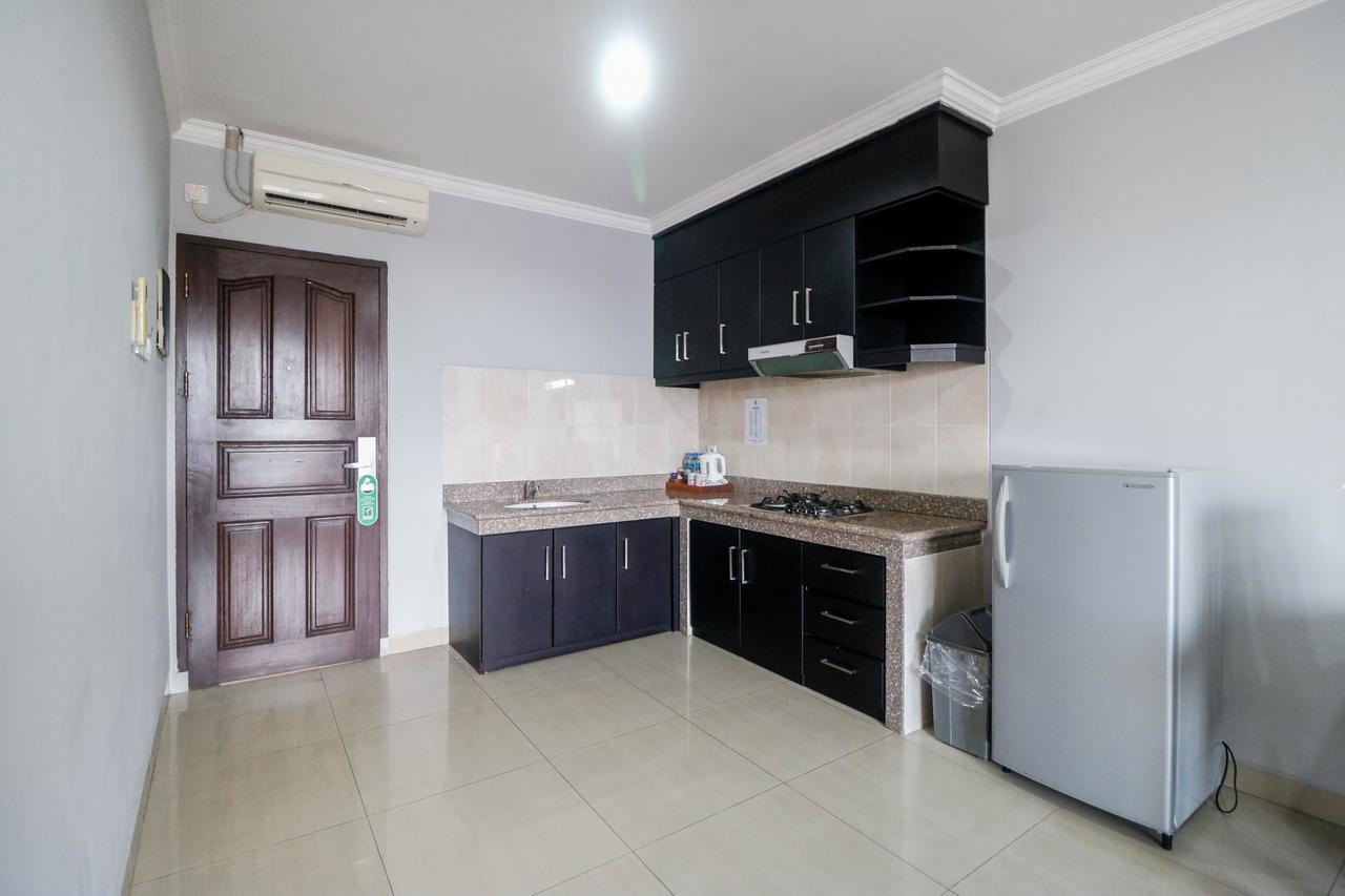 Hotel RedDoorz Premium @ Bukit Damai Indah Balikpapan  Zewnętrze zdjęcie